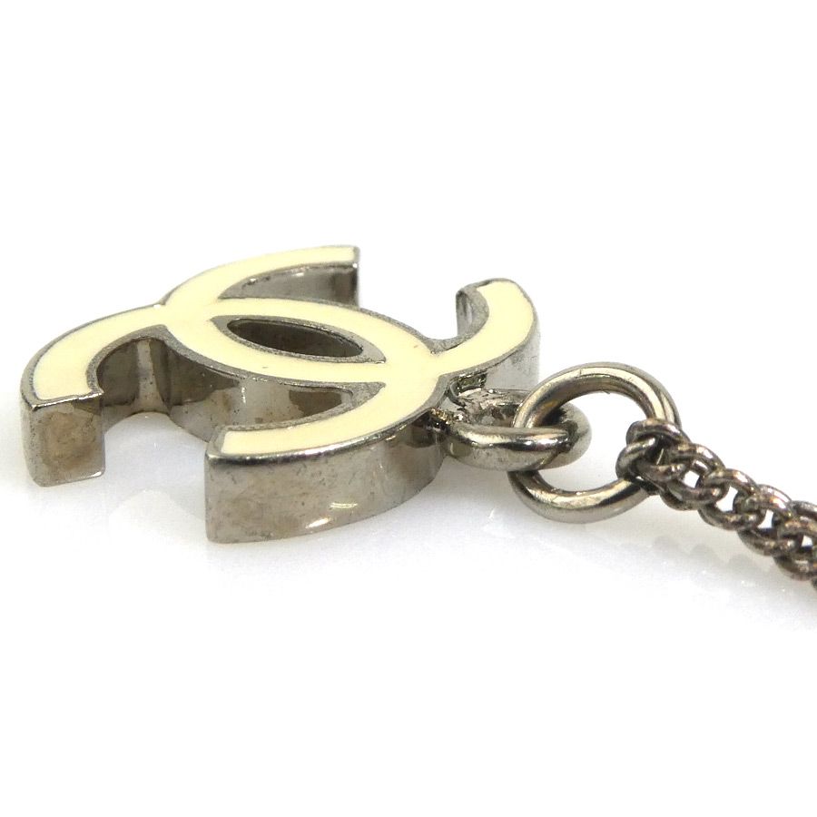 Chanel Necklace CC Logo — view 5