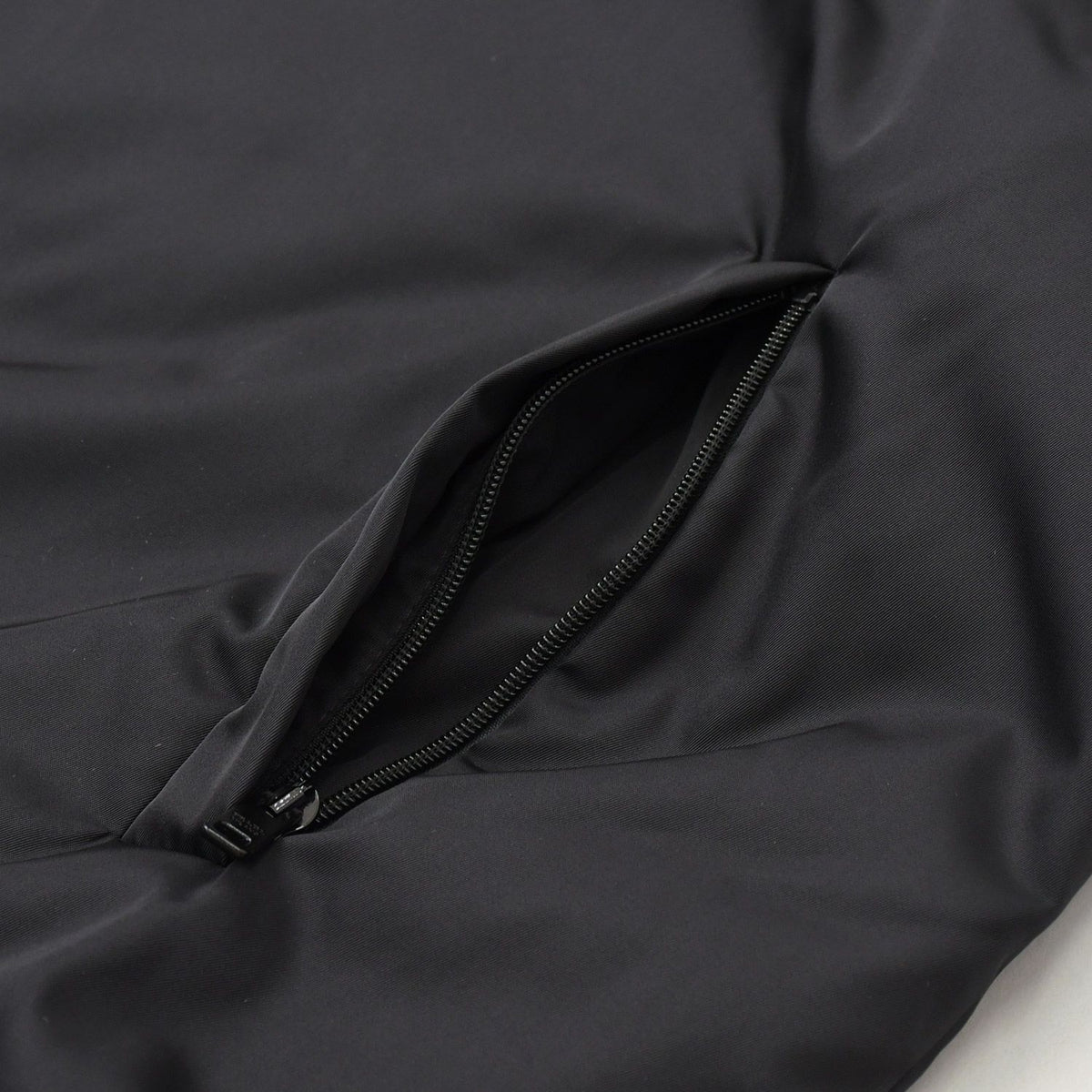 Prada Re-Nylon Anorak Hoodie Triangle Plate Black Metal Half Zip M — view 6
