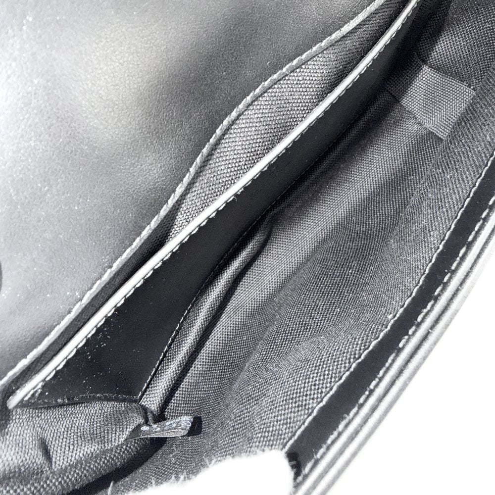 Gucci Shoulder Bag GG Marmont Small Chevron Leather Black — view 4
