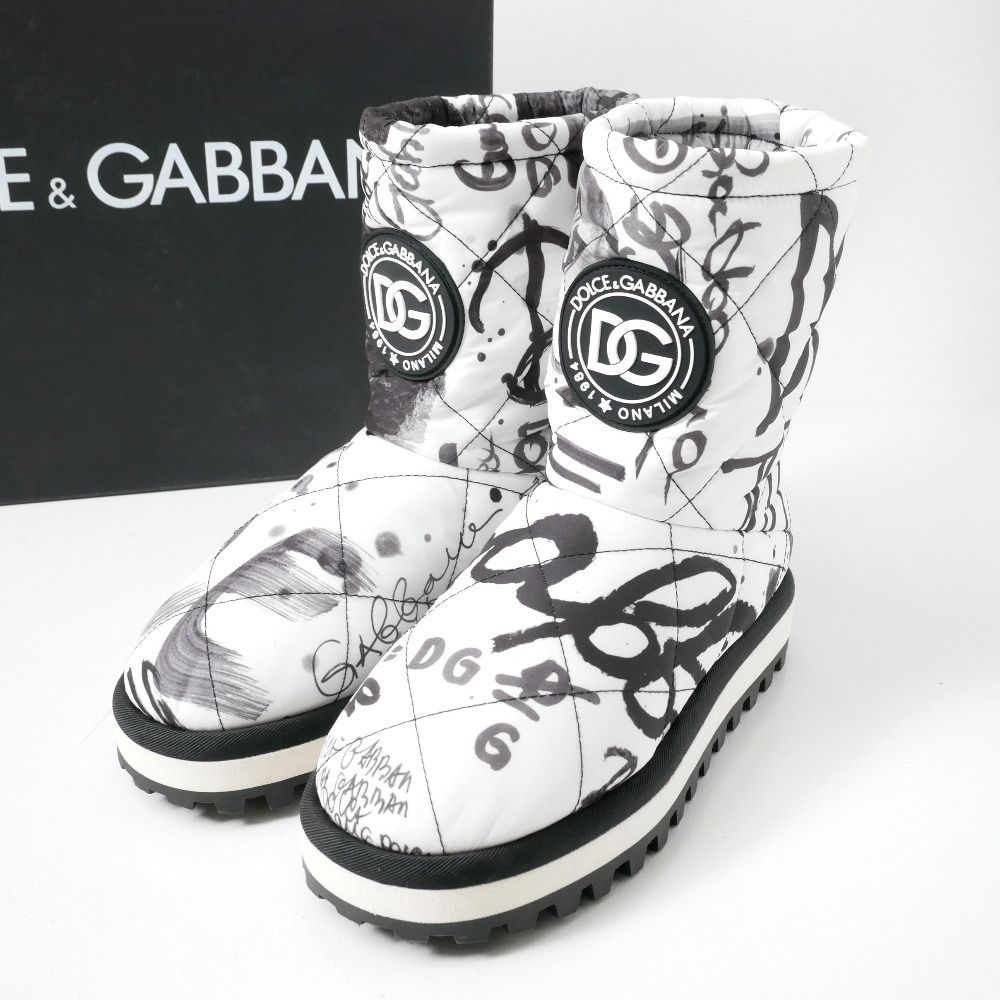Dolce & Gabbana Boots Quilted Short DG Rubber Logo