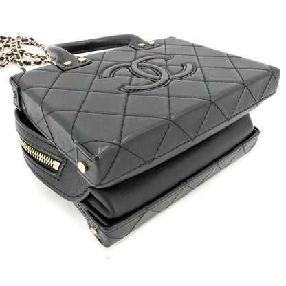 Chanel 2-Way Quilted CC Logo Shoulder Bag Small Vanity Crossbody Leather Black — view 3