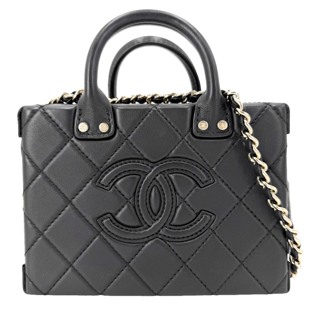 Chanel 2-Way Quilted CC Logo Shoulder Bag Small Vanity Crossbody Leather Black