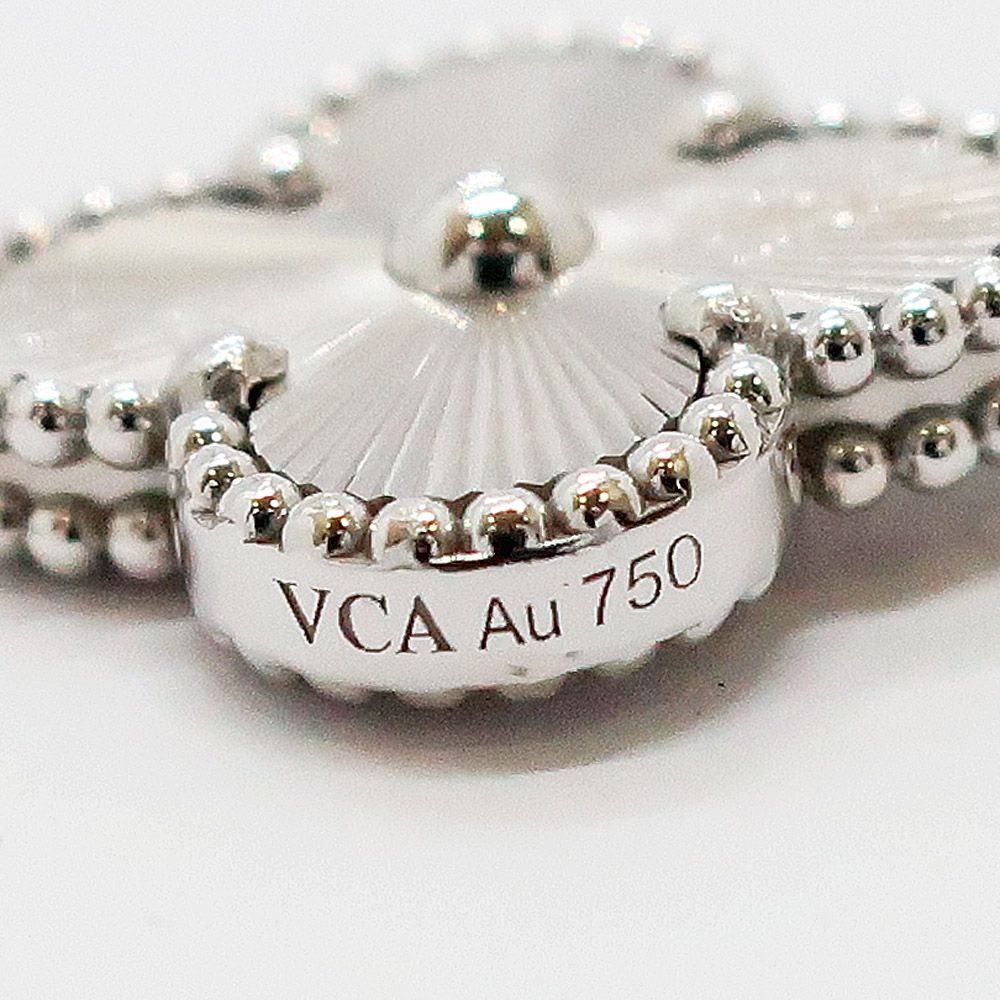 Van Cleef & Arpels Vintage Alhambra Bracelet Guilloche — view 5