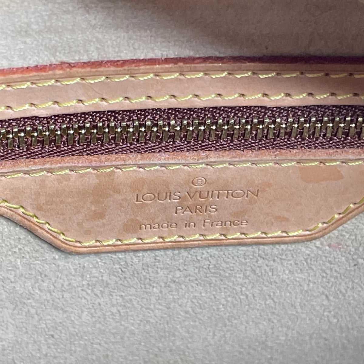 Louis Vuitton Monogram Luco Tote Bag Inside Stickiness Vachetta Leather — view 5