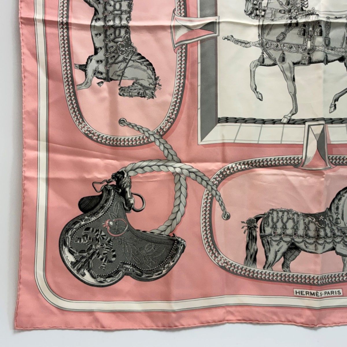 Hermes Grand Apparat Scarf Silk 100% Pink — view 3