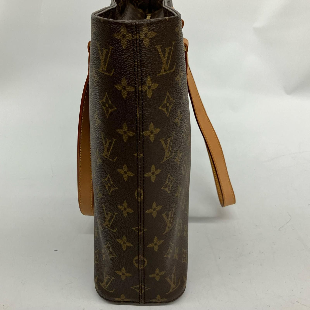 Louis Vuitton Tote Bag Monogram Luco There Are Many Inside — view 2