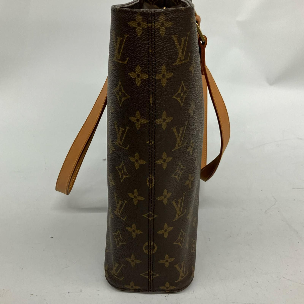 Louis Vuitton Tote Bag Monogram Luco There Are Many Inside — view 3
