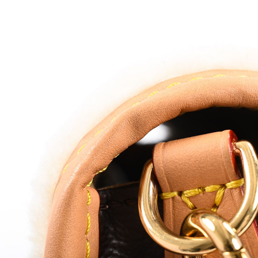Louis Vuitton Shoulder Bag Diane — view 8