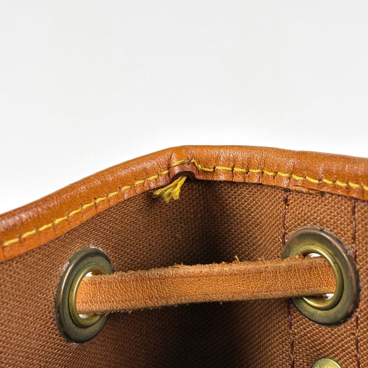 Louis Vuitton Noe Shoulder Bag Drawstring Monogram Brown — view 6