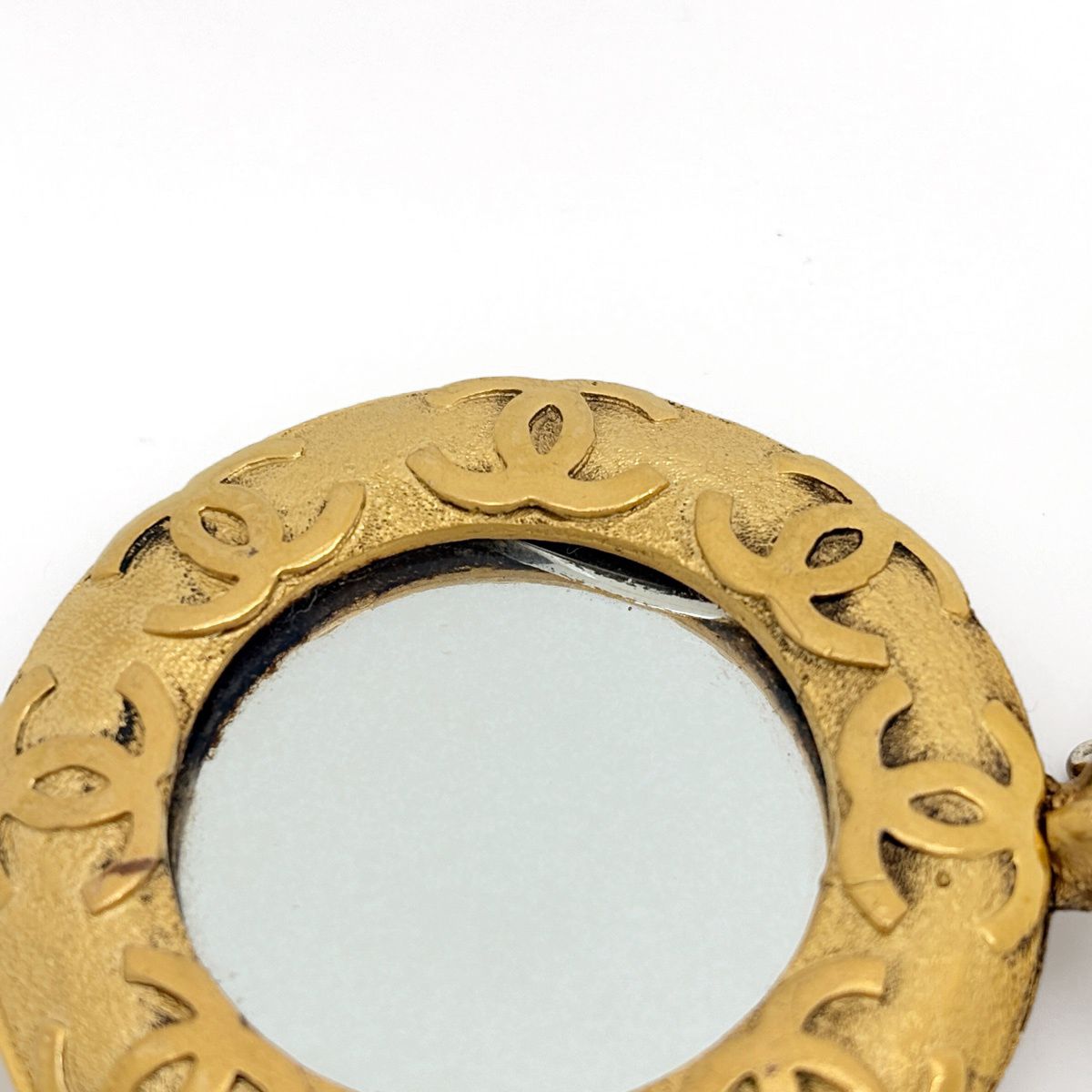 Chanel Necklace CC Logo Mirror Round Long Gold Plated — view 5