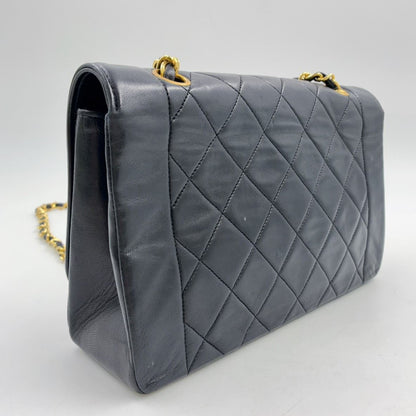 Chanel CC Logo Quilted Lambskin Black Chain Shoulder Bag Gold — view 2