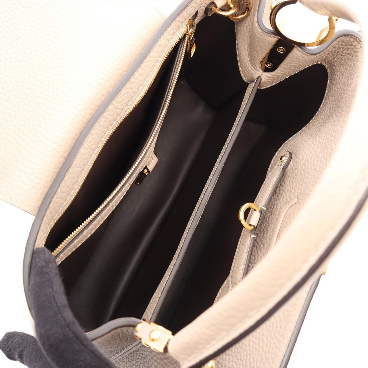 Louis Vuitton Handbag Capucines PM Parnassea Galet 2-Way Leather — view 3