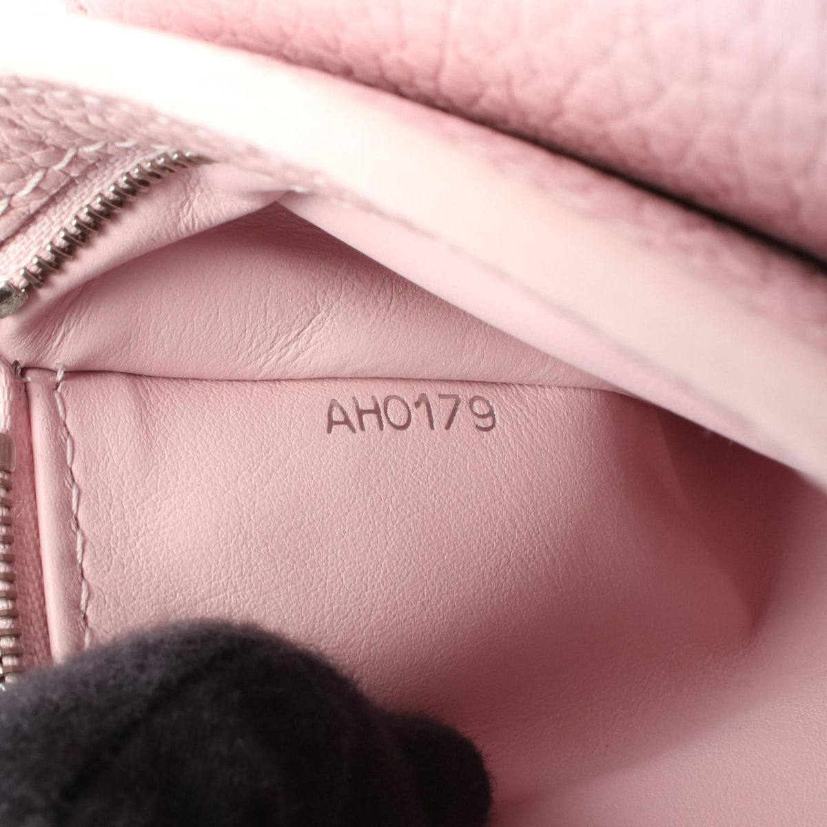 Louis Vuitton Handbag Capucines BB Flower Tinsel 2-Way Rose Ballerine Leather — view 5