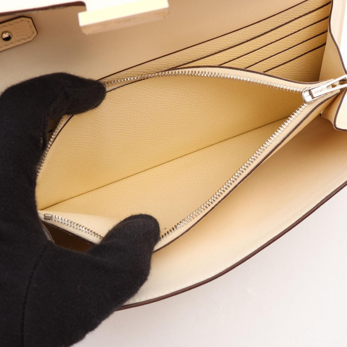 Hermes Shoulder Bag Constance Long to Go Nata Lime — view 4