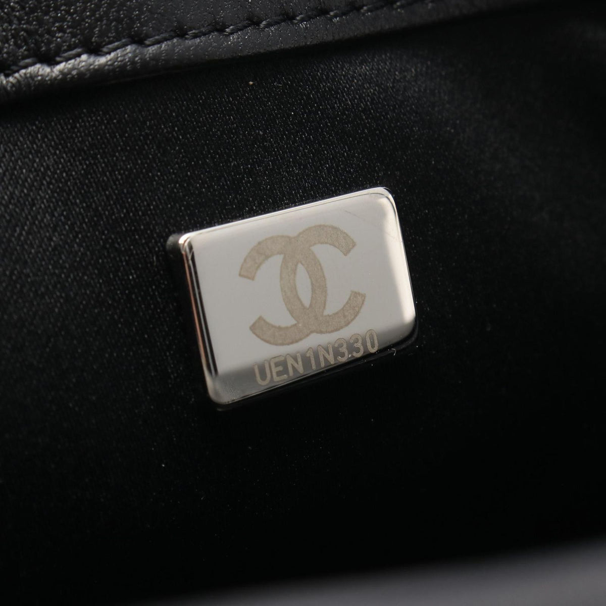 Chanel Shoulder Bag Mini Quilted 20 Black Blue Leather Chain — view 5
