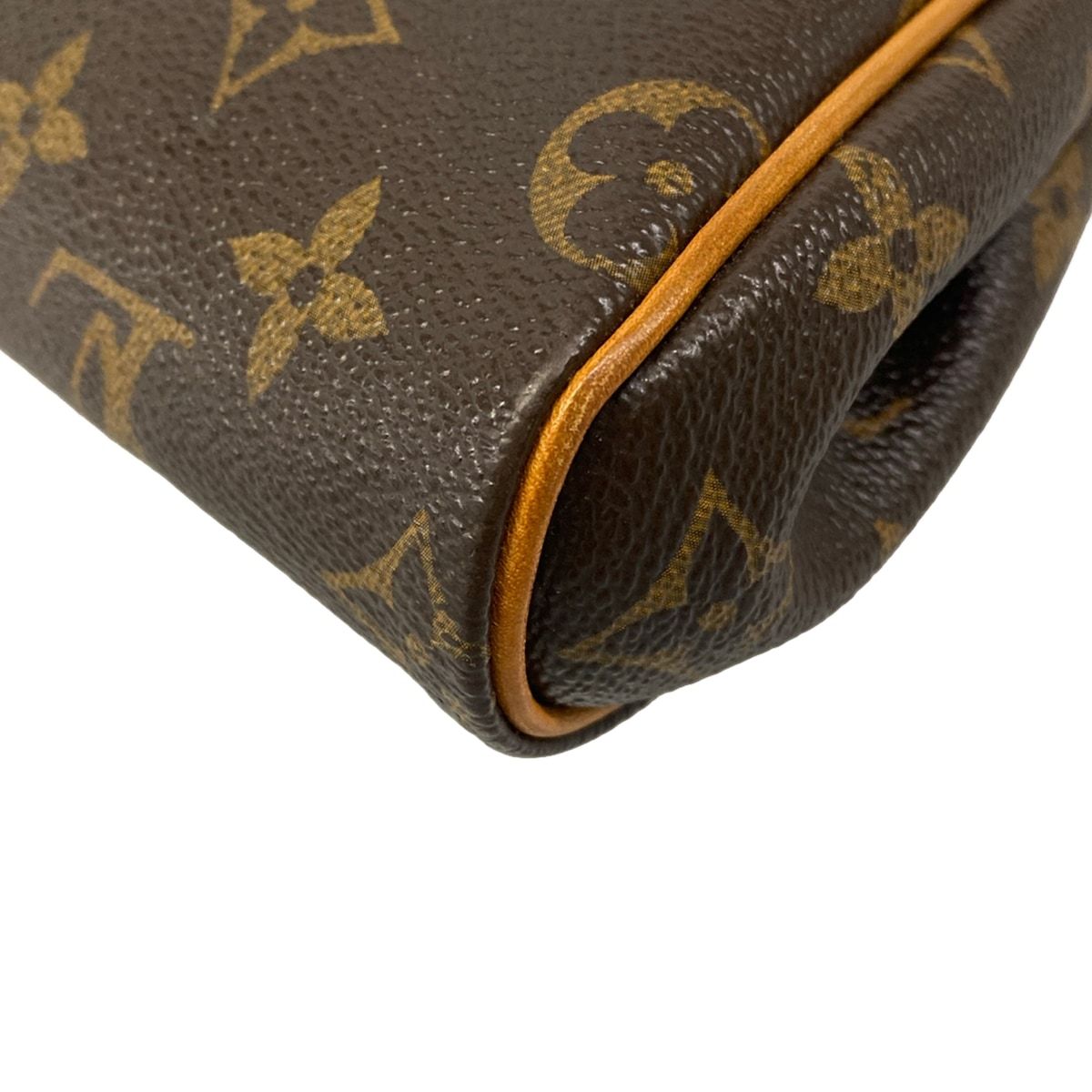 Louis Vuitton Handbag Monogram — view 6