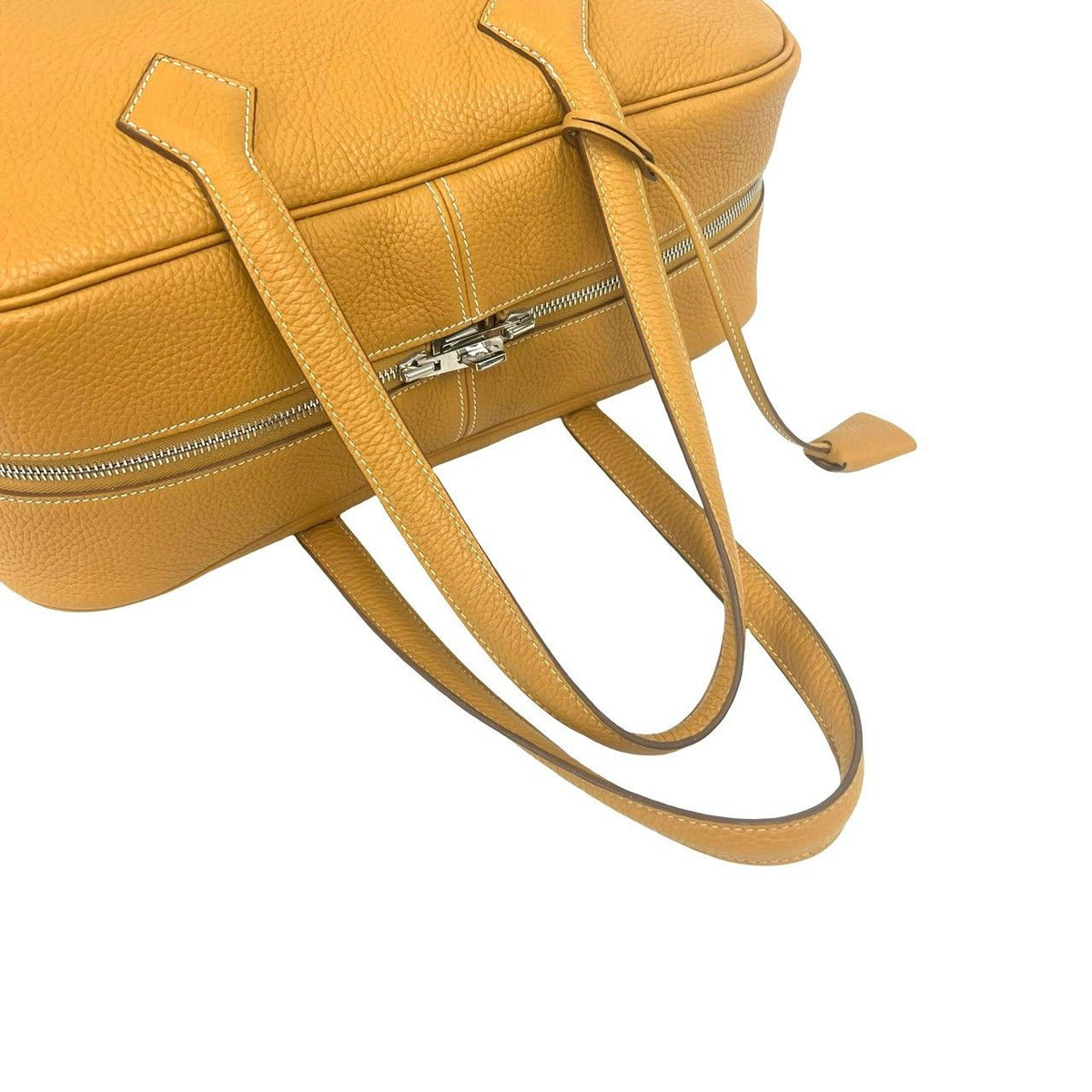 Hermes With Key Viktoriia 35 Taurillon Clemence Leather Boston Bag Natural Sable — view 4