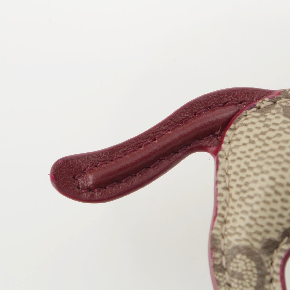 Gucci GG Supreme Canvas Dog Shape Charm Key Holder Beige Dark Brown — view 5