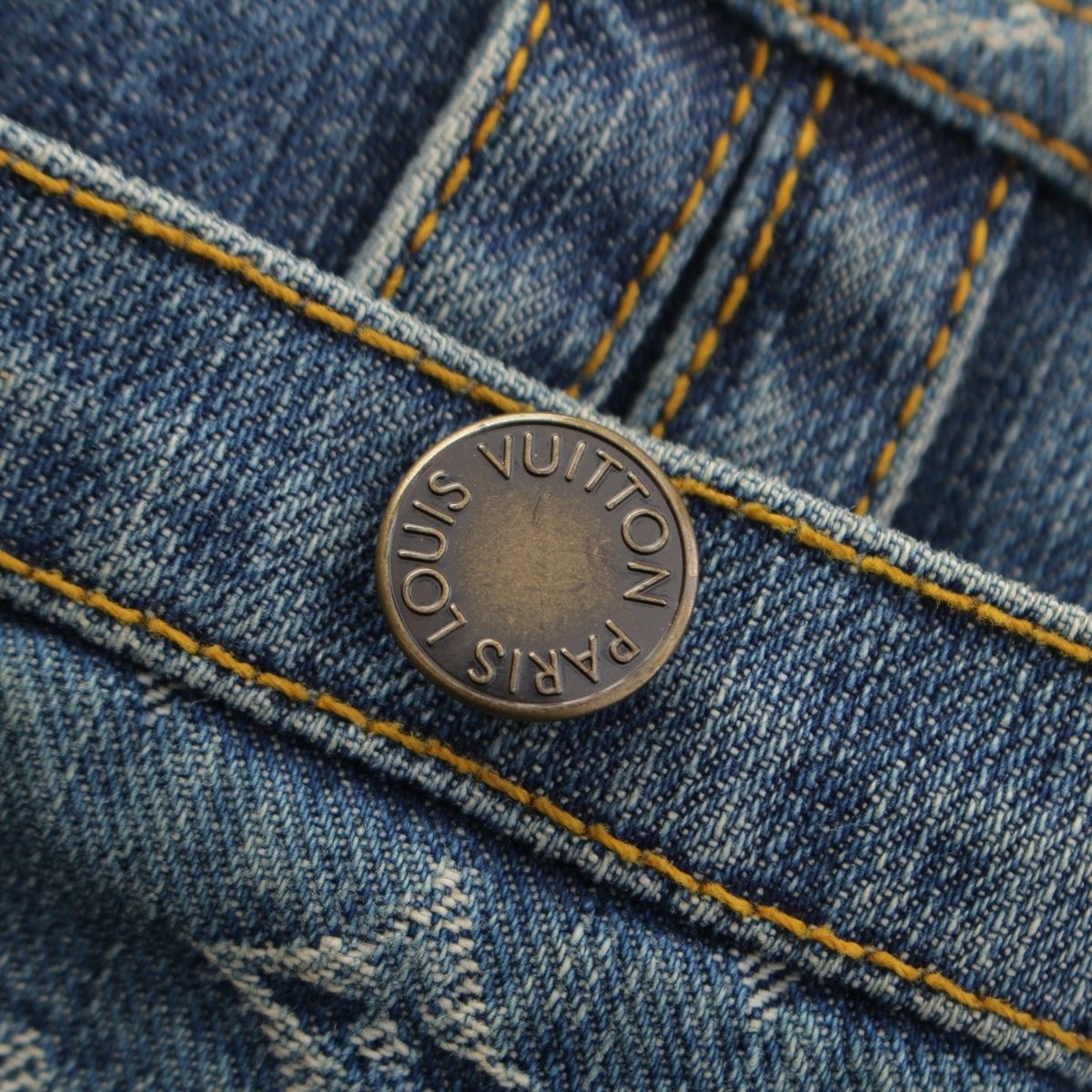 Louis Vuitton Denim Cotton Monogram Button Jacket Indigo 42 — view 8