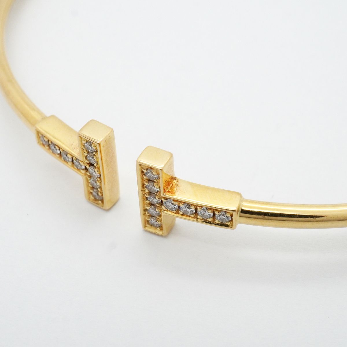 Tiffany & Co Bangle T Wire 18k Yellow Gold Diamond Bracelet — view 7