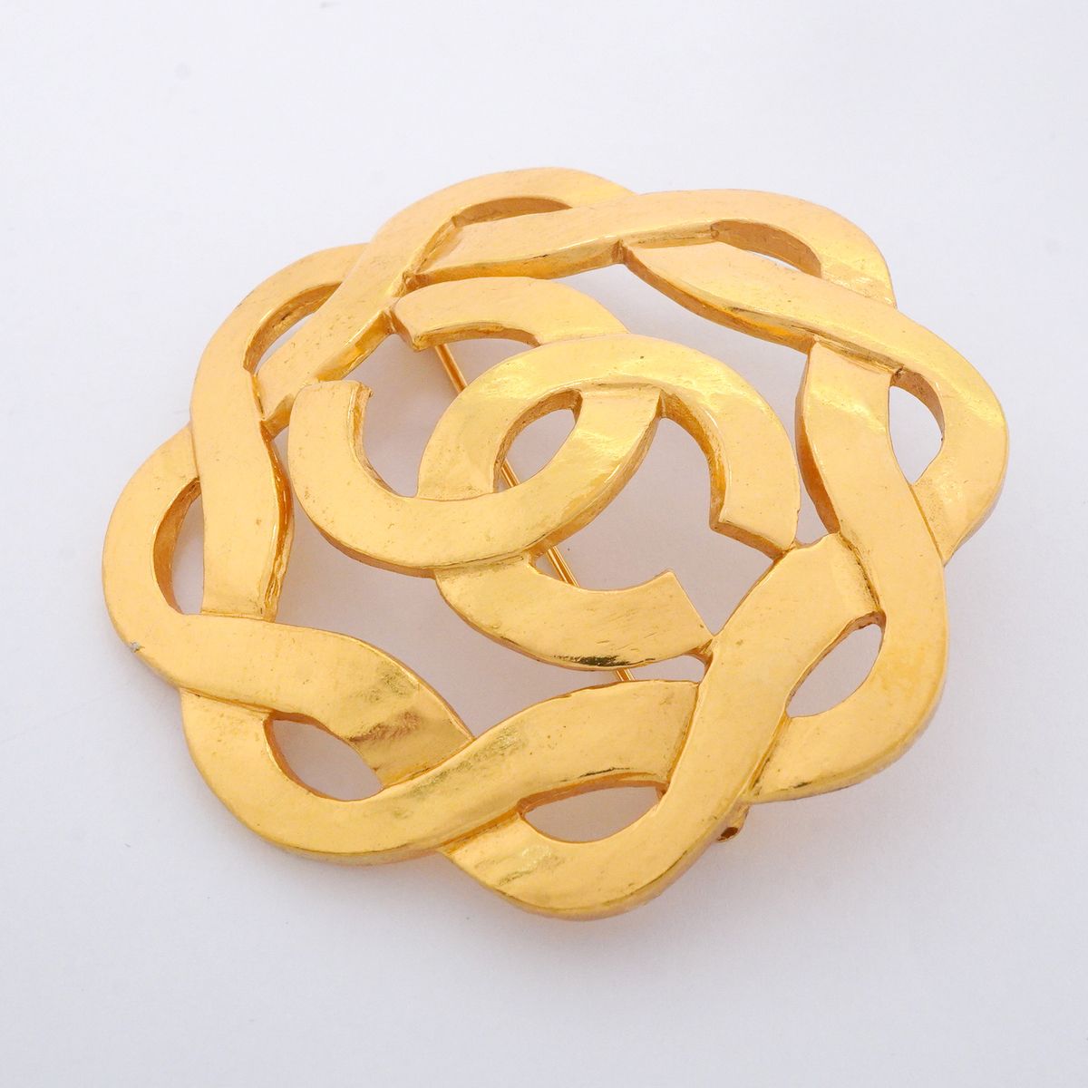 Chanel Brooch Vintage CC Logo Gold Plated — view 2
