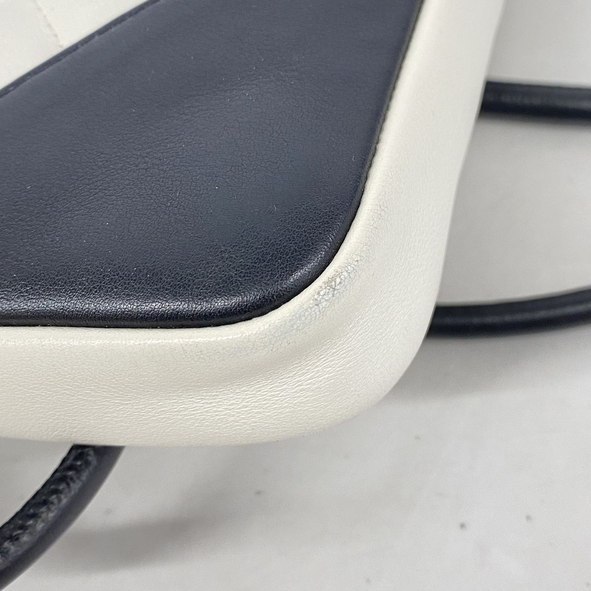 Chanel Shoulder Bag Cambon Lambskin White Black Silver — view 7
