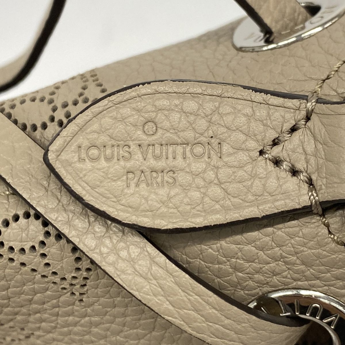 Louis Vuitton Shoulder Bag Mahina Bella Galet 2-Way — view 5