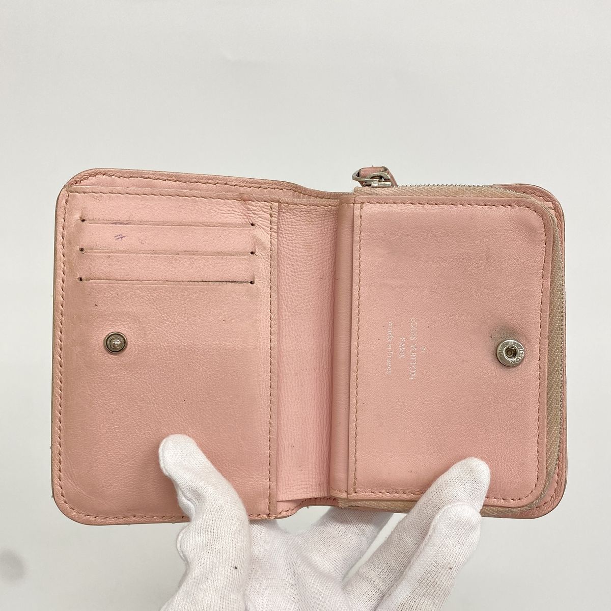 Louis Vuitton Wallet New Wave Gypto Compact Smoothie Pink — view 3