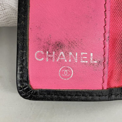 Chanel Key Case Cambon Lambskin Black Silver Key Holder — view 4