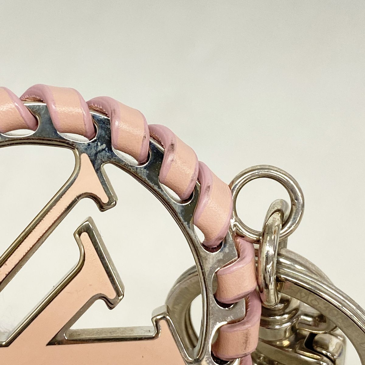 Louis Vuitton Key Holder Charm Porte Cles Berry Pink Silver — view 3