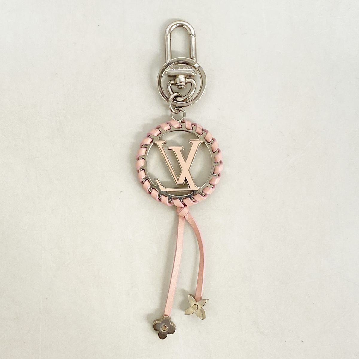 Louis Vuitton Key Holder Charm Porte Cles Berry Pink Silver — view 7