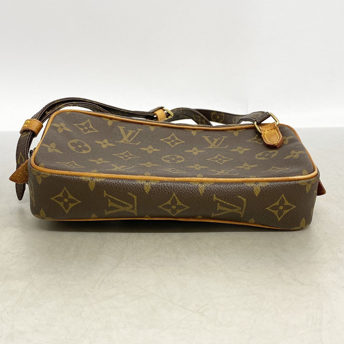 Louis Vuitton Shoulder Bag Monogram Pochette Marly Bandouliere Brown — view 3