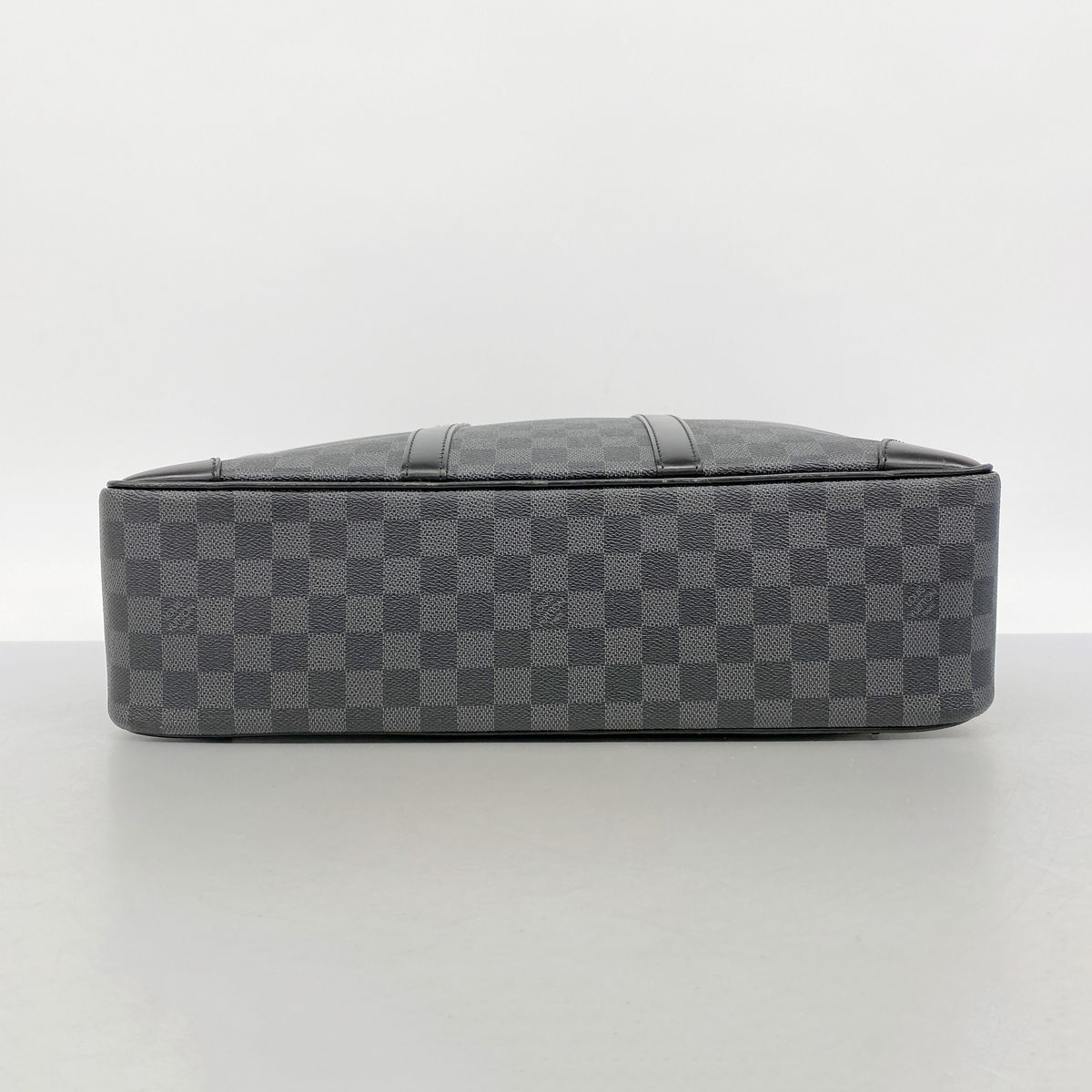 Louis Vuitton Business Bag Damier Graphite Porte Documents Voyage GM Black Gray — view 3