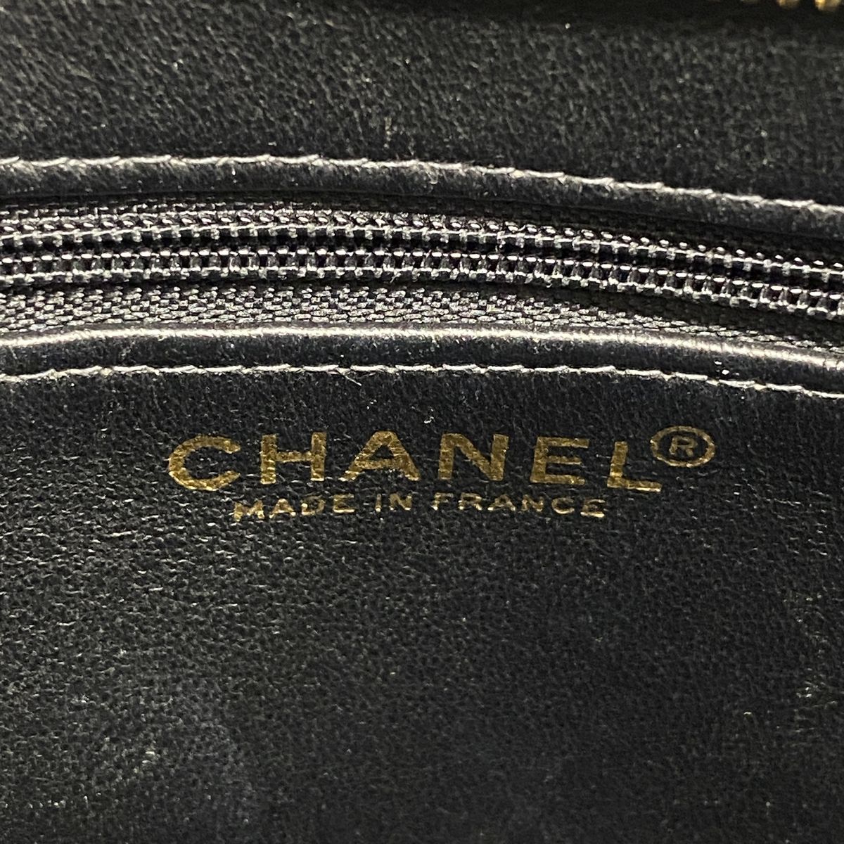 Chanel Tote Bag Reissue Caviar Leather Black Gold — view 5