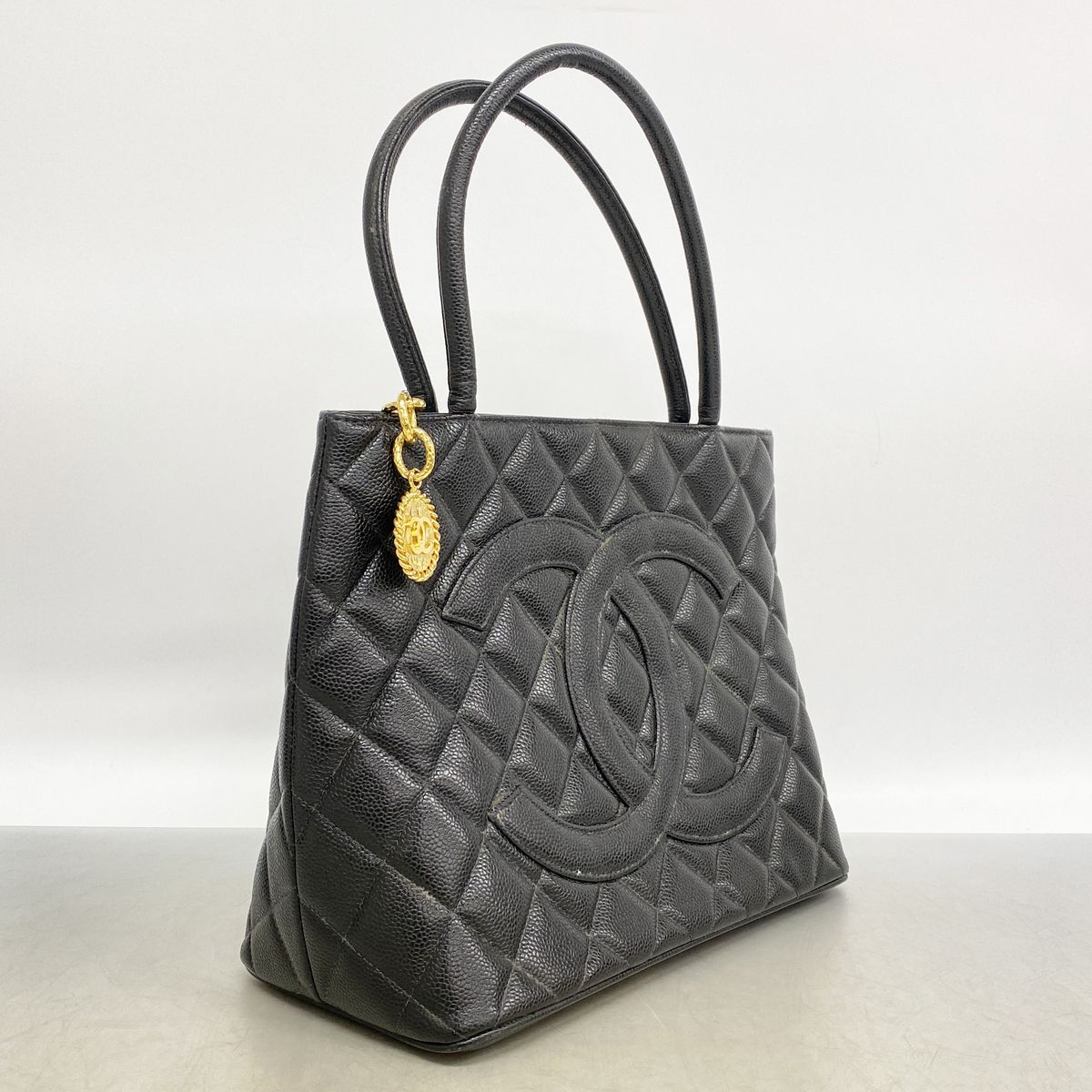 Chanel Tote Bag Reissue Caviar Leather Black Gold — view 2