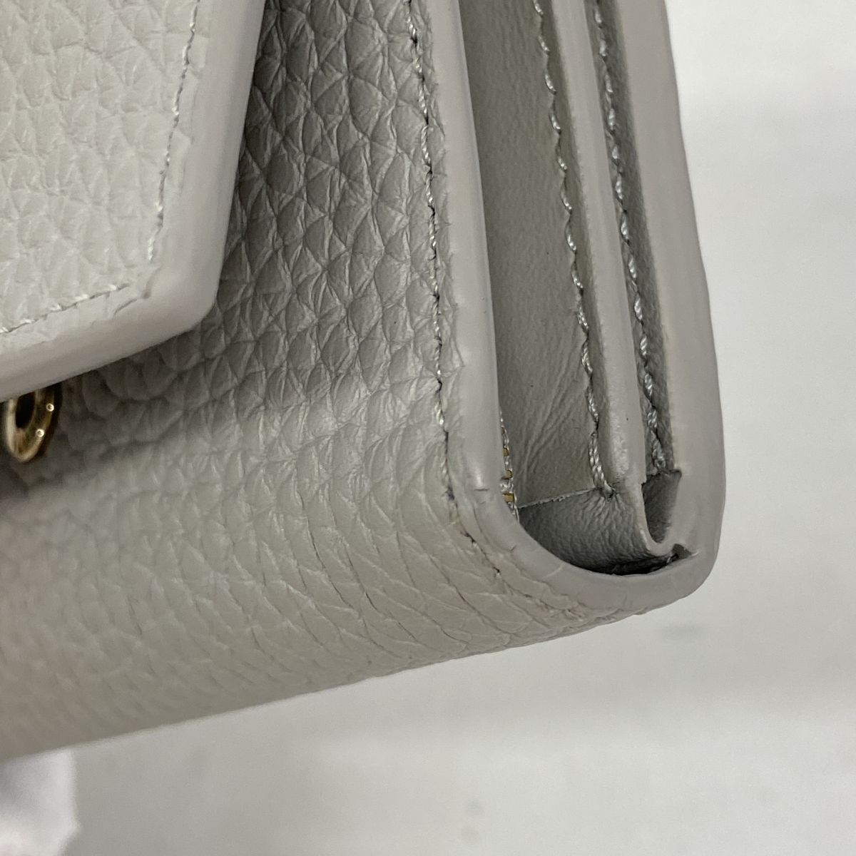 Louis Vuitton Wallet Portefeuille Capucines Tiny Flint Gray — view 5