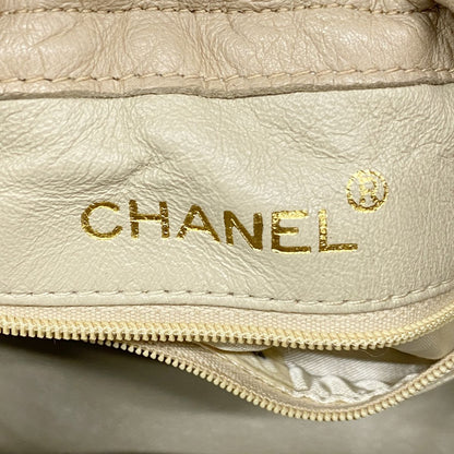 Chanel Shoulder Bag Quilted Lambskin Beige Gold — view 5