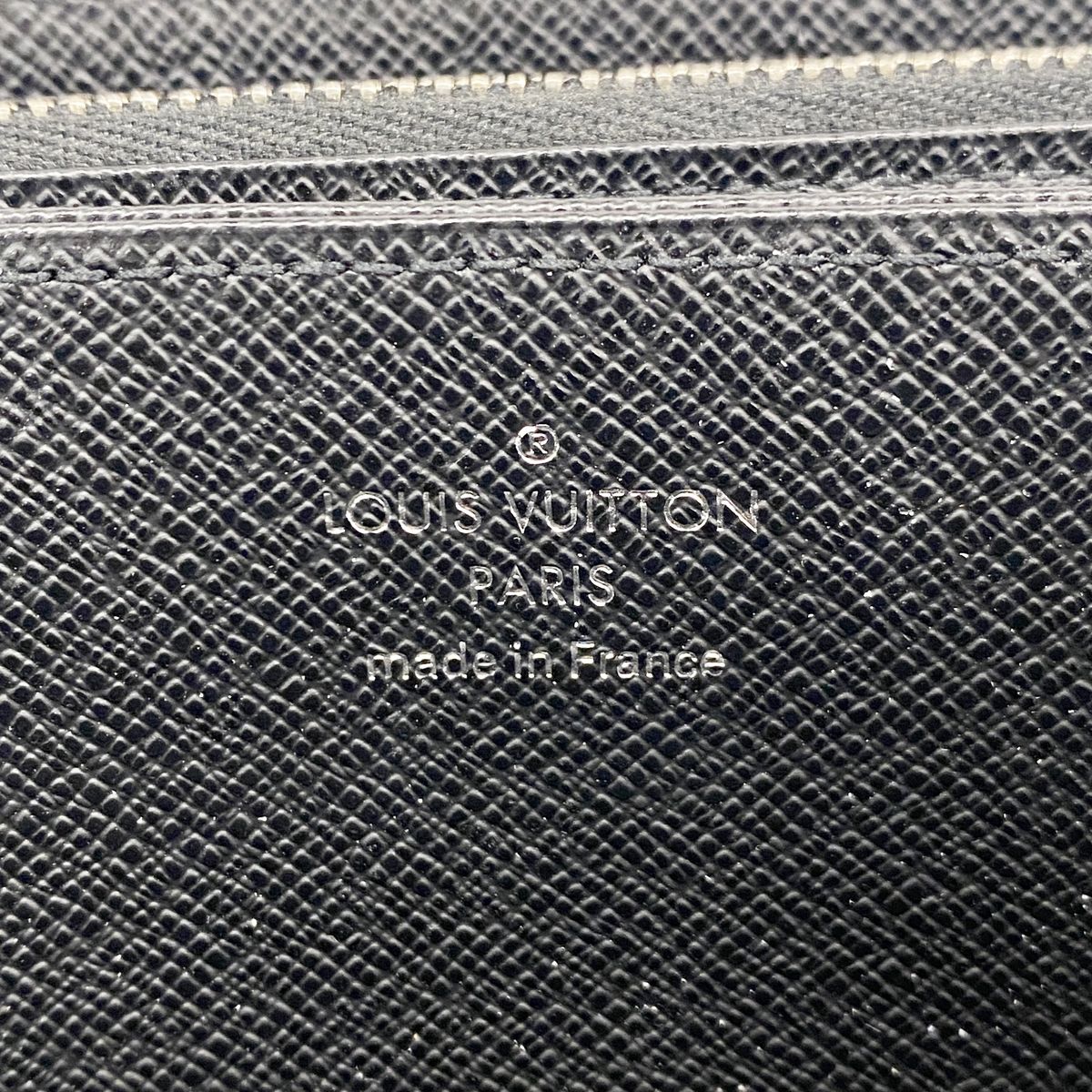Louis Vuitton Wallet Epi Zippy Noir — view 4