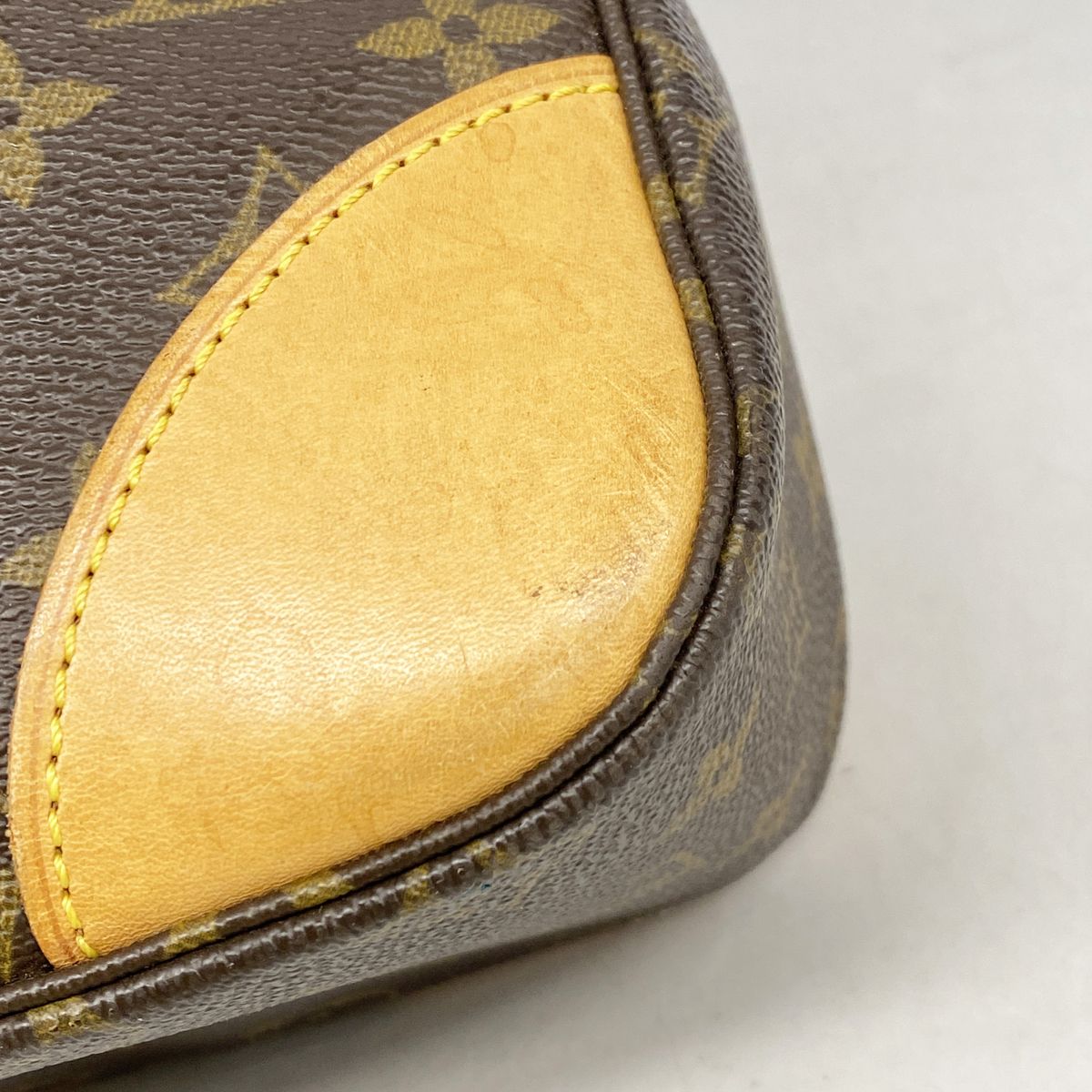 Louis Vuitton Shoulder Bag Monogram Boulogne 30 Brown — view 6