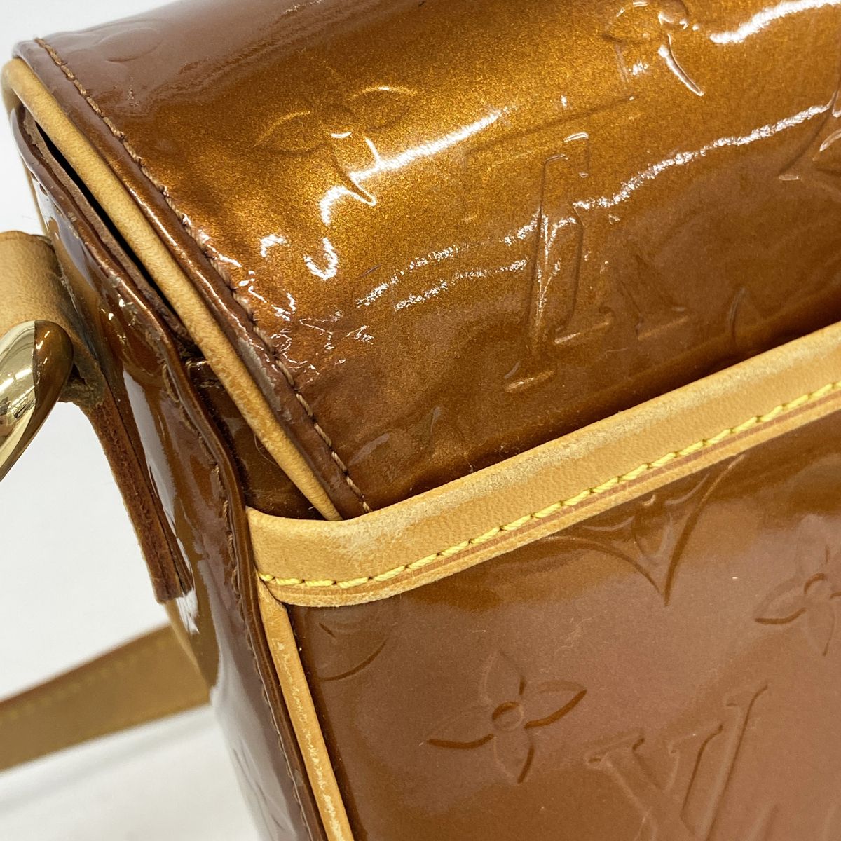 Louis Vuitton Shoulder Bag Vernis Christie GM Blanc — view 7