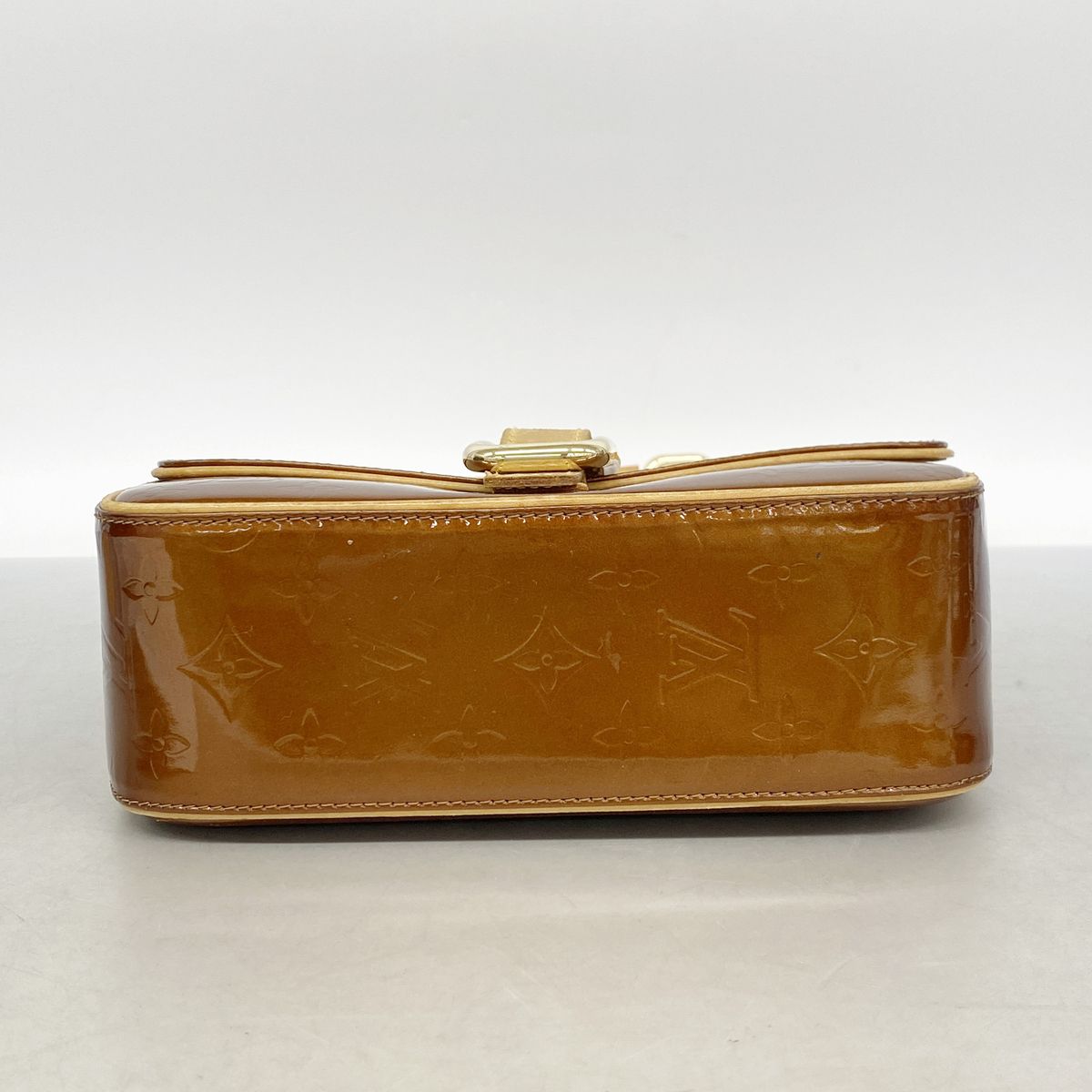 Louis Vuitton Shoulder Bag Vernis Christie GM Blanc — view 3