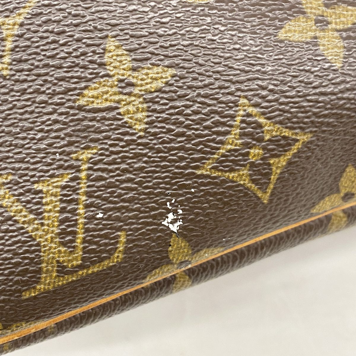 Louis Vuitton Handbag Monogram Deauville Brown — view 7