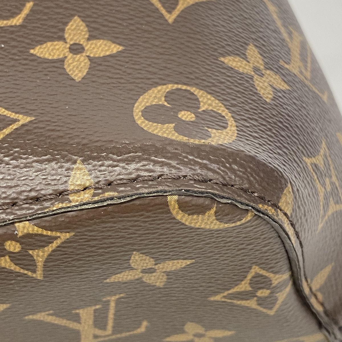 Louis Vuitton Shoulder Bag Monogram Neo Noe Coquelicot — view 7