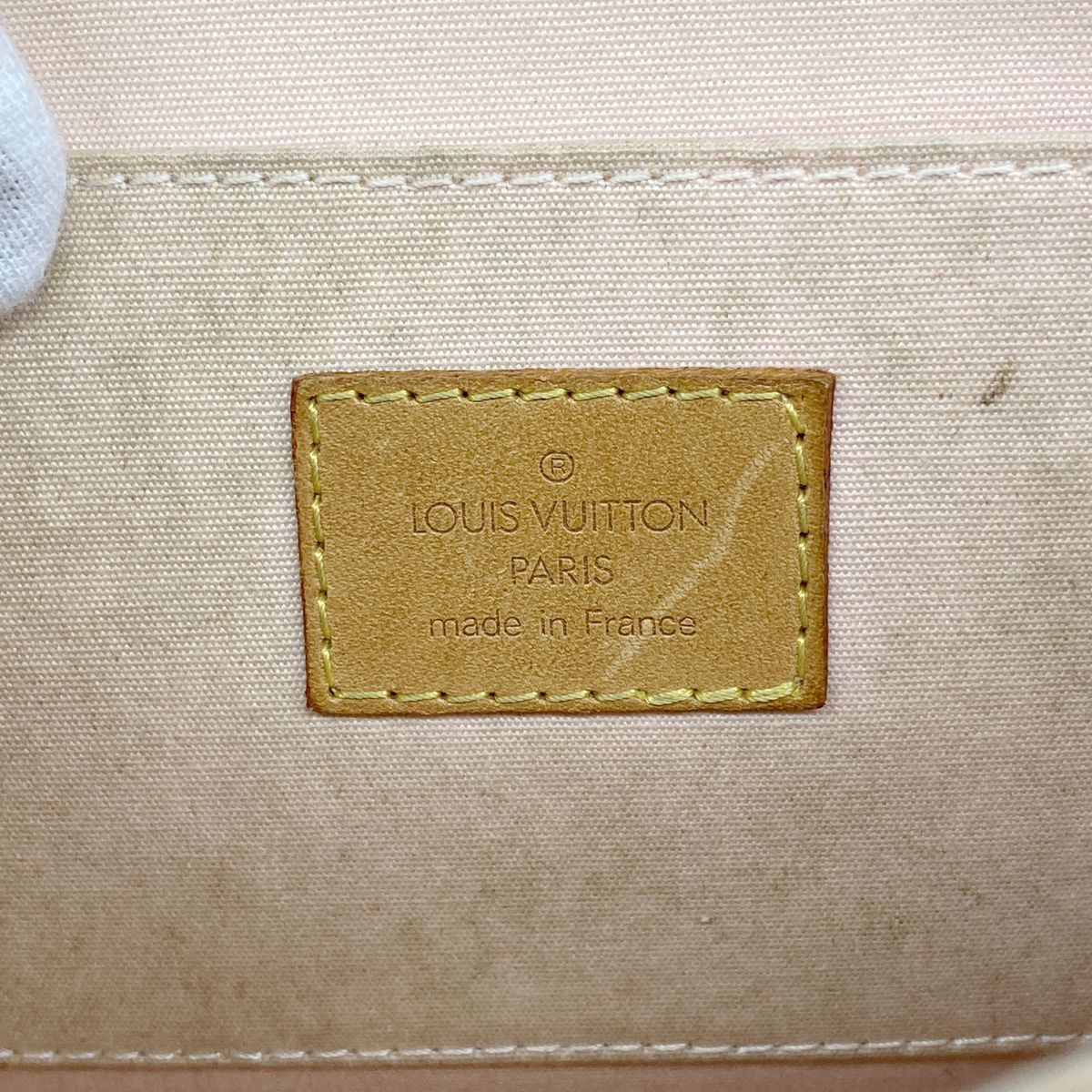 Louis Vuitton Shoulder Bag Vernis Biscayne Bay PM Marshmallow Pink — view 5
