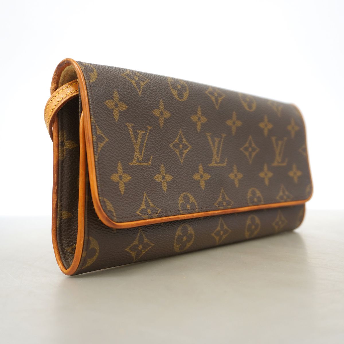 Louis Vuitton Shoulder Bag Monogram Pochette Twin GM Brown — view 2