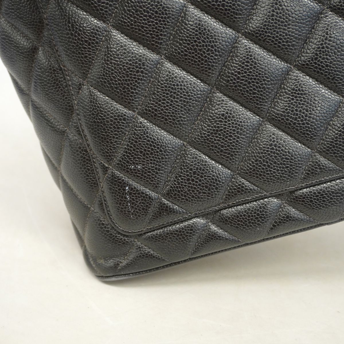 Chanel Tote Bag Reissue Caviar Leather Black Gold — view 8