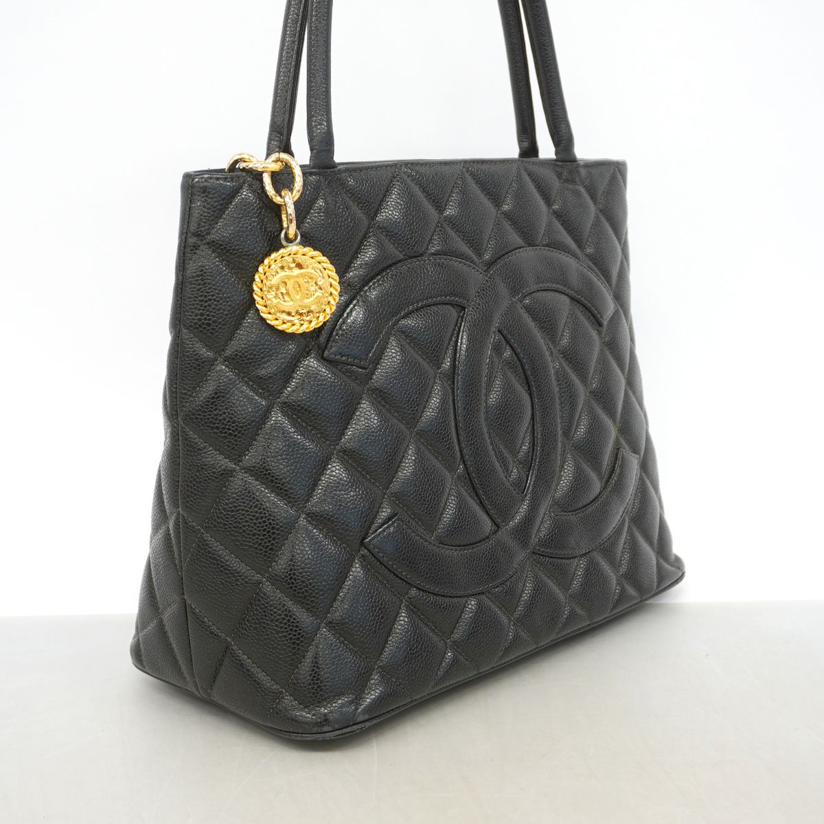 Chanel Tote Bag Reissue Caviar Leather Black Gold — view 2