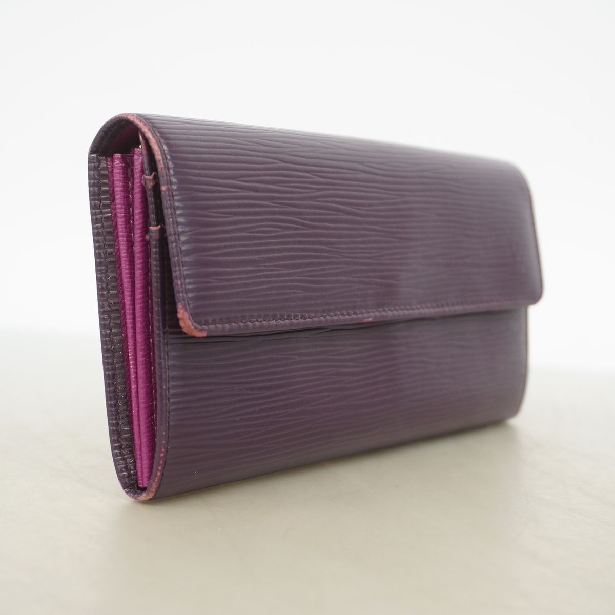 Louis Vuitton Wallet Epi Portefeuille Sarah Cassis — view 2