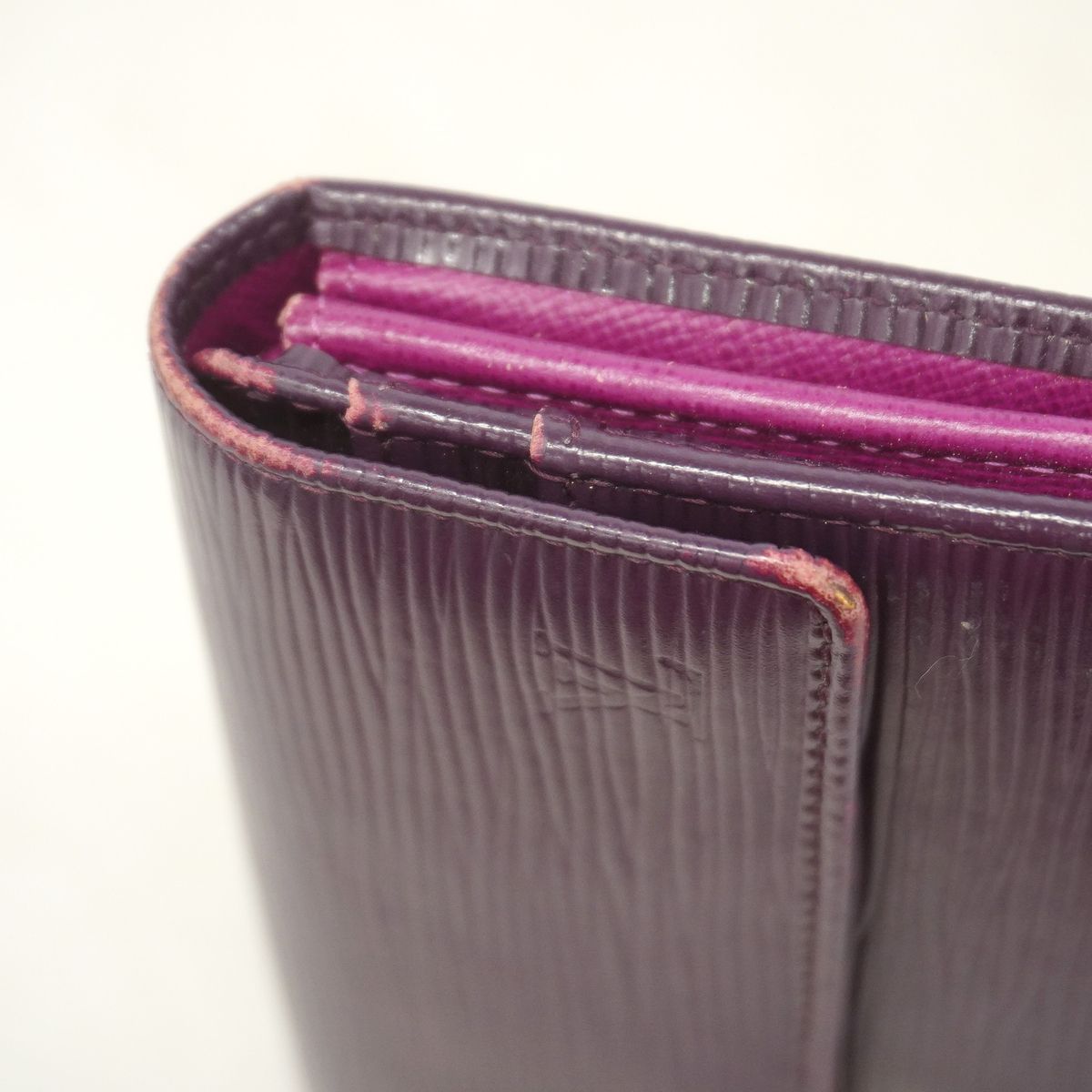 Louis Vuitton Wallet Epi Portefeuille Sarah Cassis — view 7