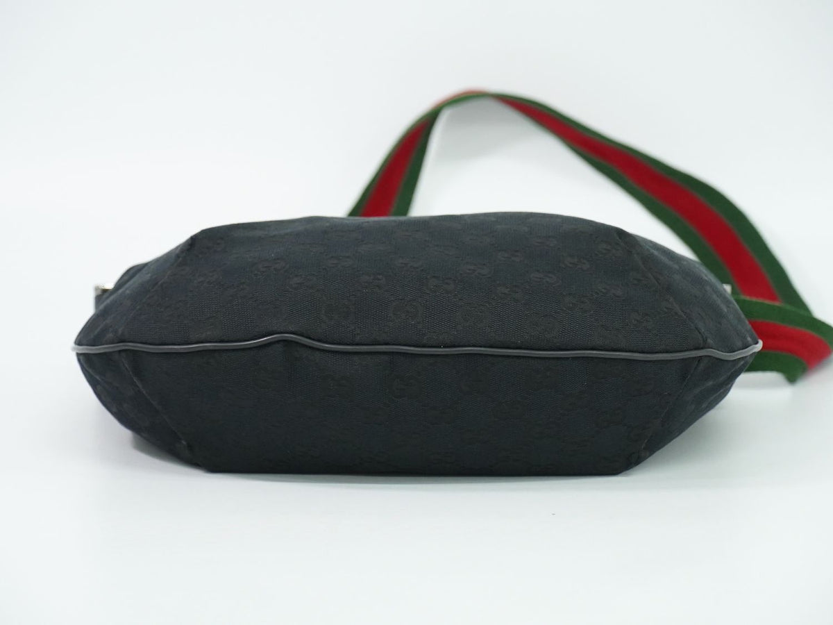 Gucci Sherry Line GG Canvas Shoulder Bag Pochette Black Shelly — view 3